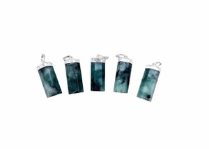 Emerald Polished Pendant in Capped Setting - Sterling Silver