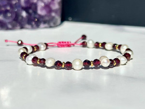 Garnet & Freshwater Pearl Adjustable Bracelet 
