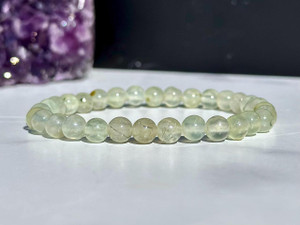 Prehnite Elastic Bracelet 
